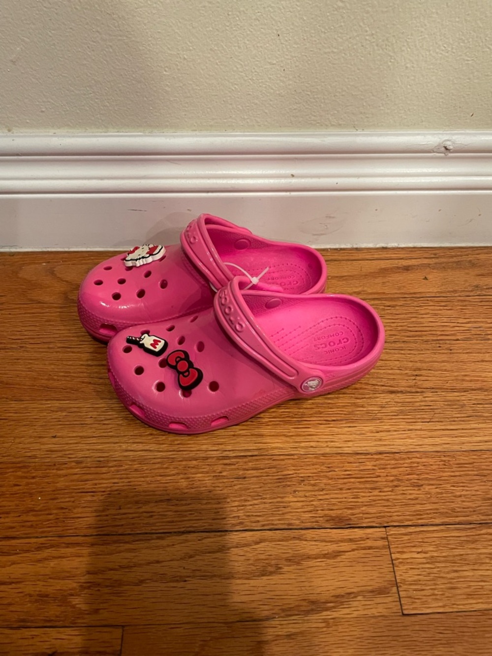 Kids Pink Clog Sandals with Decorative Charms (size 13) LIKE NEW